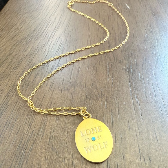 Turquoise and Tobacco - Lone Wolf Oval Disc Necklace 🐺🦋 - Picture 1 of 6